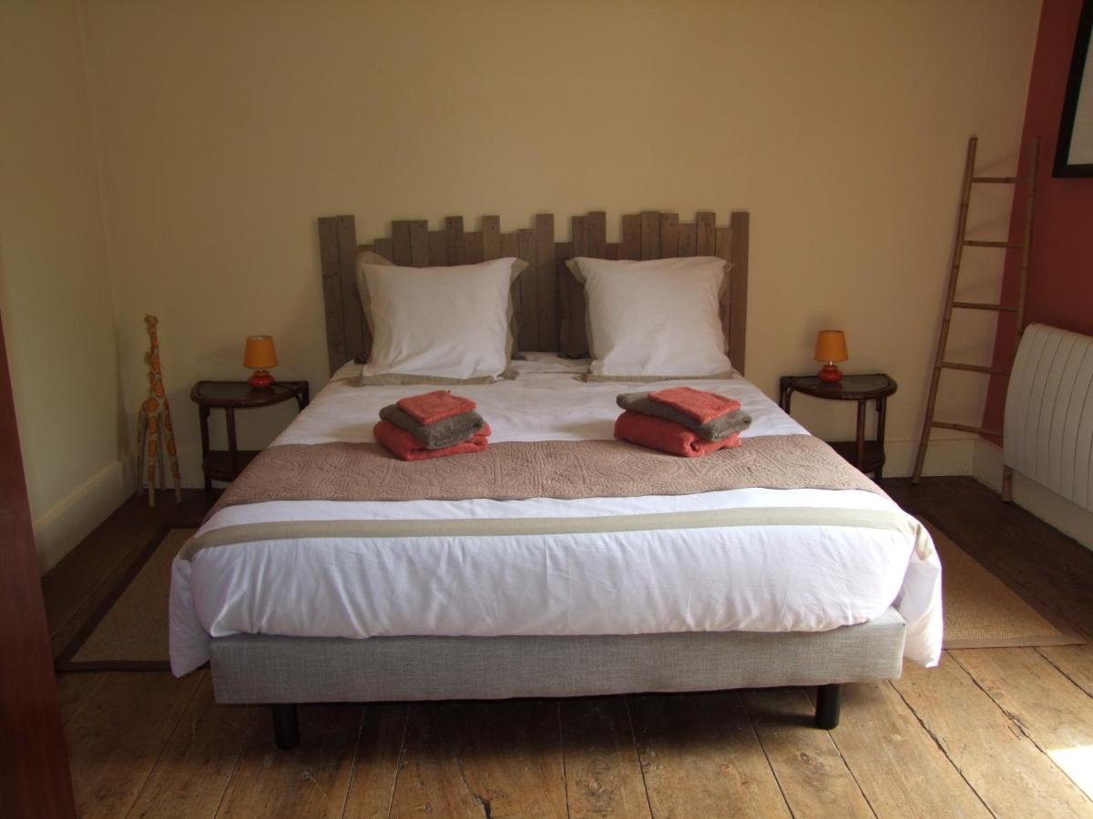 Au Bois De La Grave Hotel Luzech Bagian luar foto